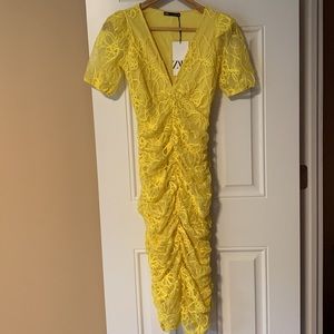 Beautiful yellow midi dress